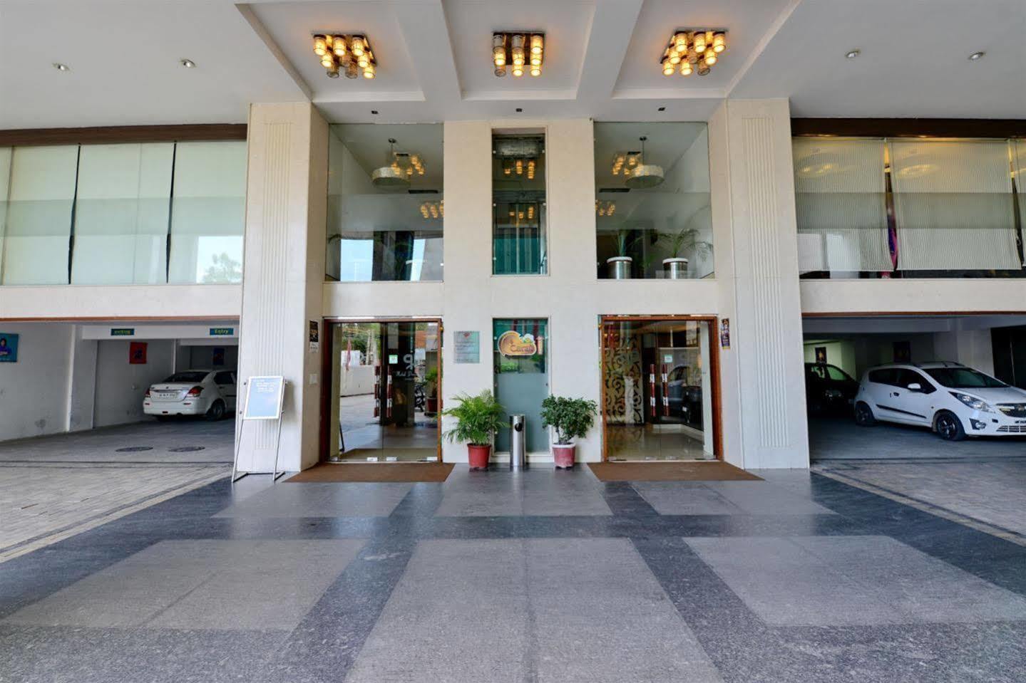 Hotel Prem Plaza Karnal Luaran gambar