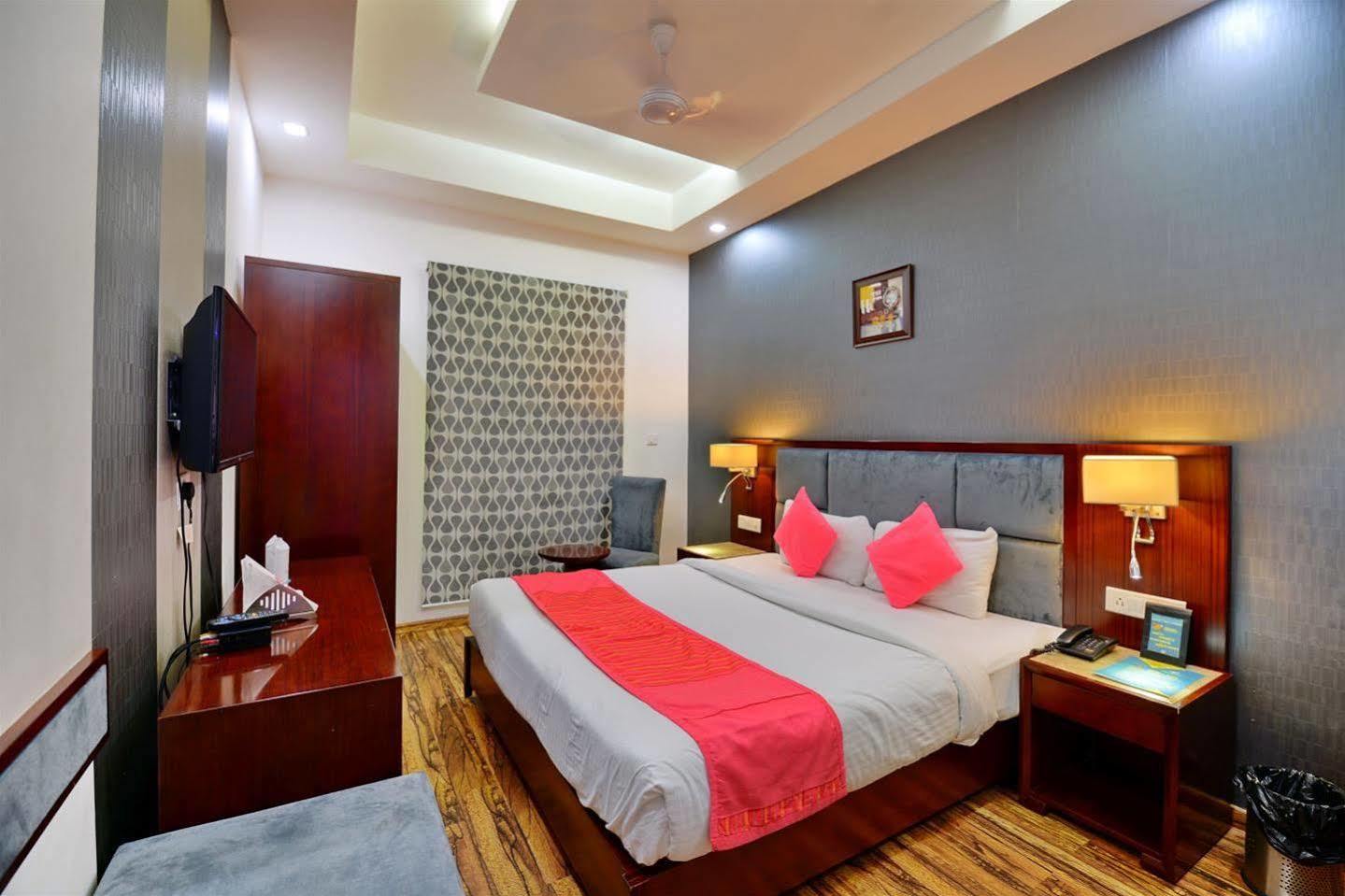 Hotel Prem Plaza Karnal Luaran gambar