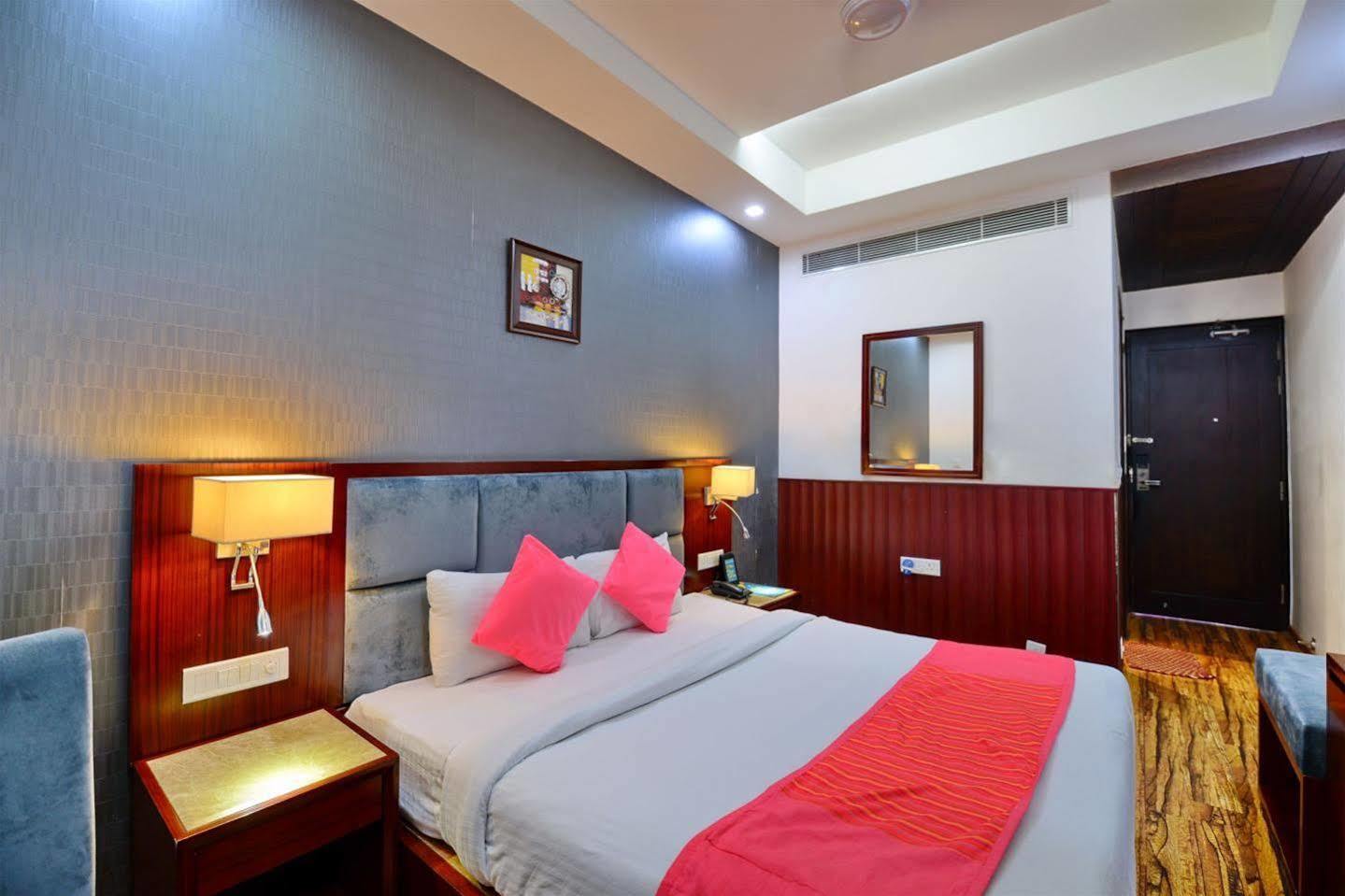 Hotel Prem Plaza Karnal Luaran gambar
